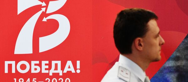 Новый тематический поезд метро Путь к Победе - Sputnik Молдова