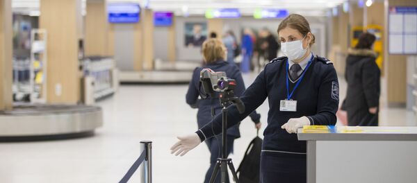 Măsuri sporite de securitate: Cum sunt verificați pasagerii pe Aeroportul Internațional Chișinău - Sputnik Moldova