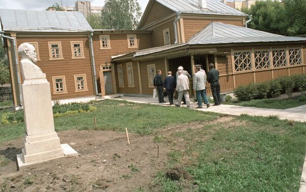 Во дворе музея-усадьбы академика И. П. Павлова в Рязани - Sputnik Moldova-România