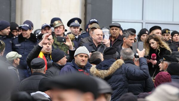 Veteranii de război protestează în fața Guvernului - Sputnik Moldova