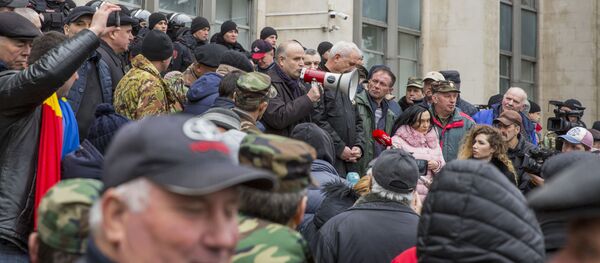 Veteranii de război protestează în fața Guvernului - Sputnik Moldova