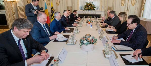 Igor Dodon întreprinde o vizită la Bruxelles - Sputnik Moldova