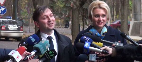 Artur Reţetnicov şi Violeta Ivanov - Sputnik Moldova