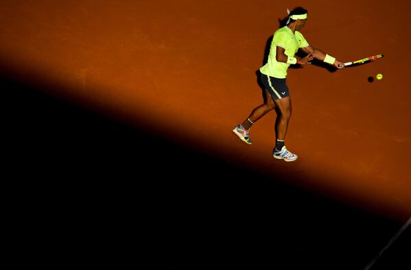 Рафаэль Надаль в матче 3-го круга мужского одиночного разряда Открытого чемпионата Франции по теннису против Давида Гоффена. - Sputnik Молдова