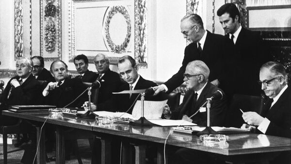 Semnarea Tratatului de Neproliferare Nucleară în 1968 - Sputnik Moldova-România