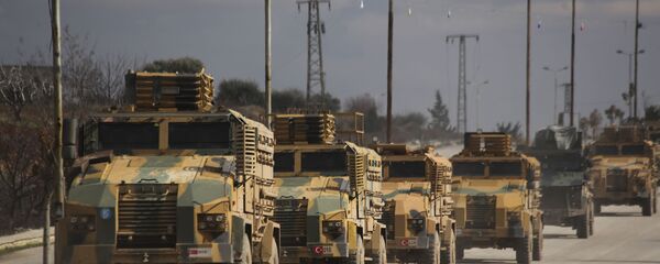 Турецкий военный конвой едет в провинцию Идлиб - Sputnik Moldova-România