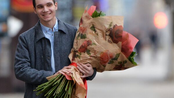 8 марта важно и количество и качество цветов - Sputnik Moldova