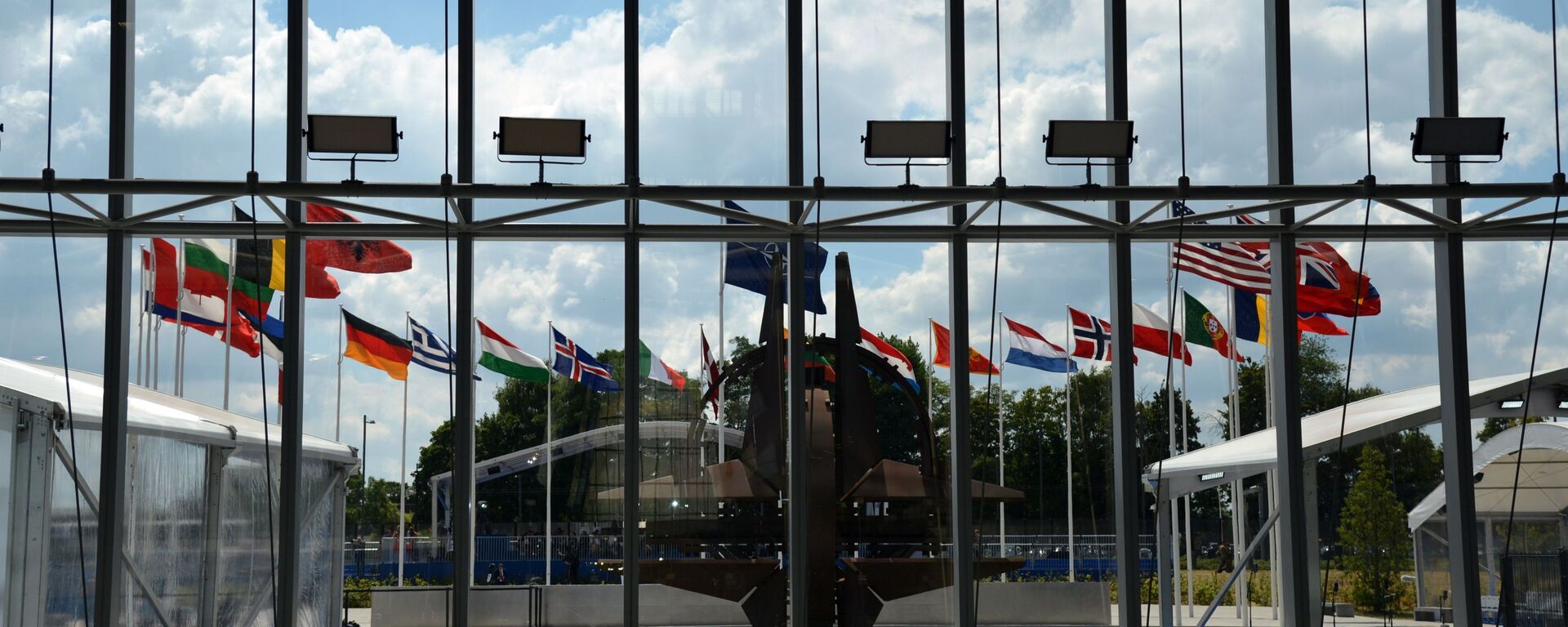 Штаб-квартира НАТО в Брюсселе. - Sputnik Moldova-România, 1920, 13.04.2021