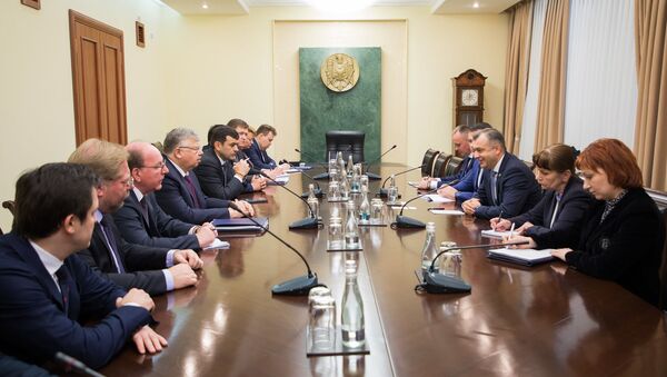 Премьер-министр Ион Кику провел переговоры с председателем Евразийского банка развития Андреем Беляниновым - Sputnik Moldova