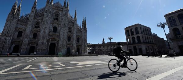 Пустая площадь перед Миланским собором - Sputnik Молдова