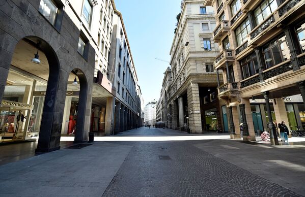 Пустая улица в Милане, Италия - Sputnik Молдова
