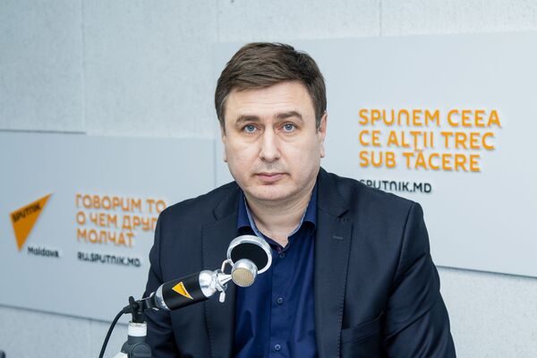Expert economic: Achitarea cu cardul duce la o transparență mai mare Expert economic: Achitarea cu cardul duce la o transparență mai mare - Sputnik Moldova