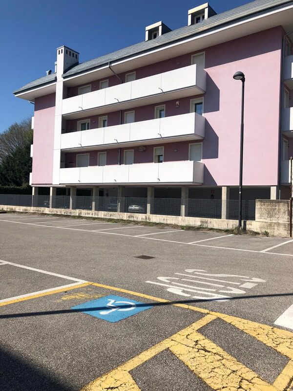 Moldovenii din Italia: Respectați astăzi restricțiile ca să ne putem îmbrățișa mâine Moldovenii din Italia: Respectați astăzi restricțiile ca să ne putem îmbrățișa mâine - Sputnik Moldova