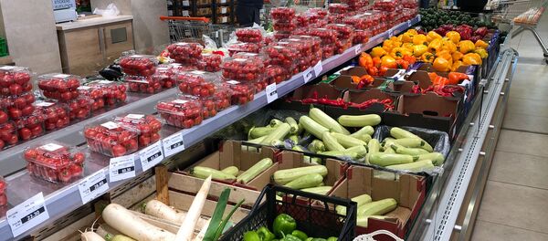 В Кишиневских магазинах полно продуктов - паники нет - Sputnik Молдова