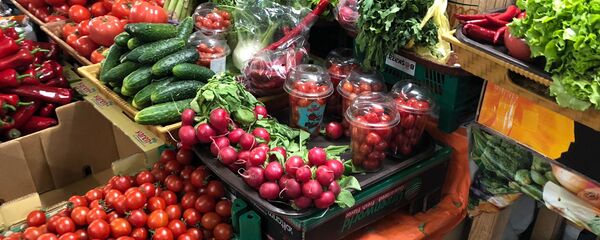 В Кишиневских магазинах полно продуктов - паники нет - Sputnik Молдова