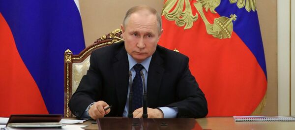 Президент РФ В. Путин провел совещание с членами правительства РФ Президент РФ В. Путин провел совещание с членами правительства РФ - Sputnik Молдова