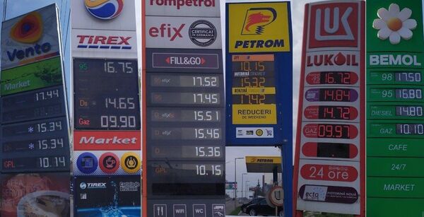 S-a ieftinit benzina în Chișinău: Prețurile afișate astăzi - Foto S-a ieftinit benzina în Chișinău: Prețurile afișate astăzi - Foto - Sputnik Moldova