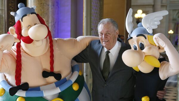 Albert Uderzo, legendarul artist din spatele 'Asterix și Obelix' - Sputnik Moldova-România