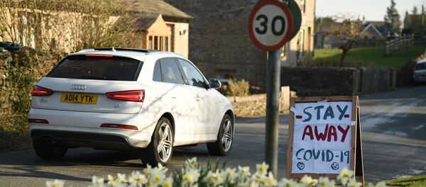 Знак с призывом не въезжать в Северной Англии Знак с призывом не въезжать в Северной Англии - Sputnik Moldova-România