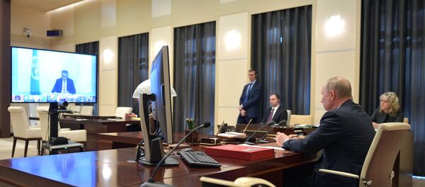 Президент РФ В. Путин принял участие в саммите лидеров Большой двадцатки по коронавирусу в режиме видеоконференции - Sputnik Moldova