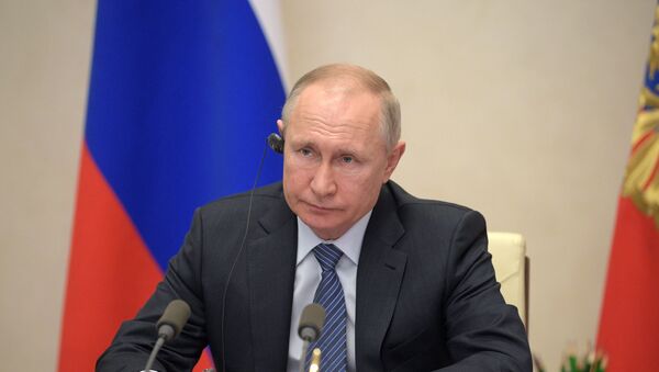 Президент РФ В. Путин принял участие в саммите лидеров Большой двадцатки по коронавирусу в режиме видеоконференции - Sputnik Moldova-România
