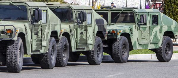 Militari pe o stradă din Chișinău - Sputnik Moldova