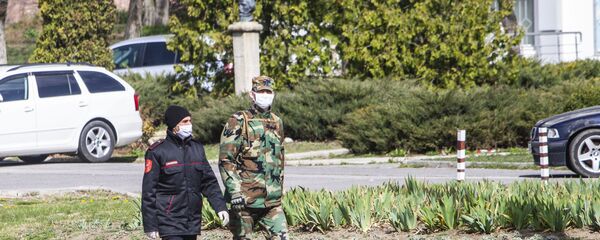 Militari pe o stradă din Chișinău - Sputnik Moldova