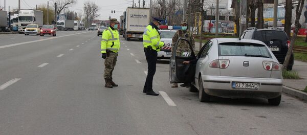 Polițiști și militari români în misiune, în urma emiterii Ordonanței Militare Polițiști și militari români în misiune, în urma emiterii Ordonanței Militare - Sputnik Moldova-România
