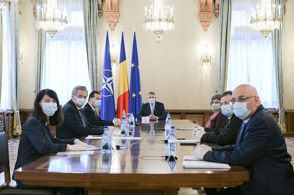 Trump și guvernul SUA îi fac de râs pe omologii români - Iohannis & Co. Trump și guvernul SUA îi fac de râs pe omologii români - Iohannis & Co. - Sputnik Moldova-România