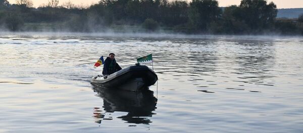 Patrula Inspectoratului General al Poliției de Frontieră al MAI pe fluvii și lacuri  - Sputnik Moldova