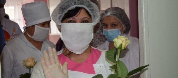 Цветы в благодарность тем, кто на передовой противостояния COVID-19 Цветы в благодарность тем, кто на передовой противостояния COVID-19 - Sputnik Молдова