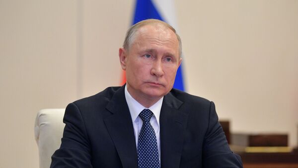 Президент РФ В. Путин в режиме видеоконференции провел совещание по вопросам развития ситуации с коронавирусной инфекцией - Sputnik Moldova