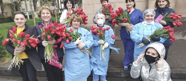 Как волонтеры помогают бороться с коронавирусом Как волонтеры помогают бороться с коронавирусом - Sputnik Молдова