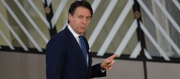 Премьер-министр Италии Джузеппе Конте - Sputnik Moldova