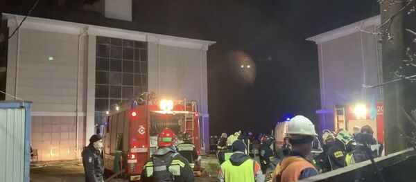 Как трудовые мигранты спасли людей во время пожара в Москве - Sputnik Молдова