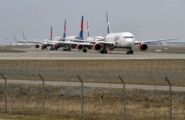 Самолеты на стоянке в аэропорту Внуково - Sputnik Молдова