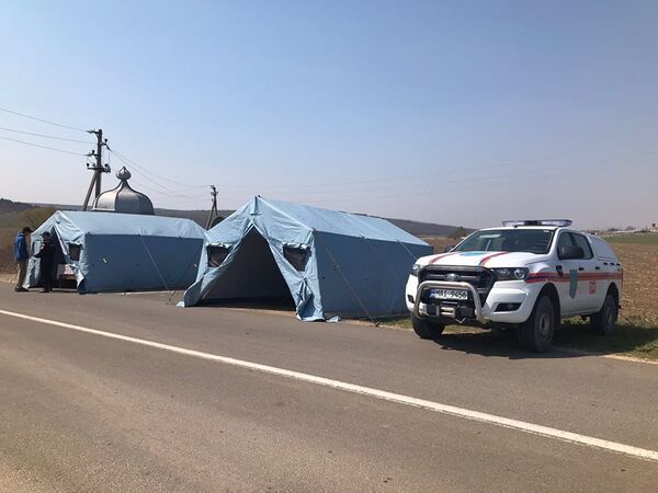 6 localități în carantină: Aproape 200 de polițiști și militari asigură securitatea – Foto 6 localități în carantină: Aproape 200 de polițiști și militari asigură securitatea – Foto - Sputnik Moldova
