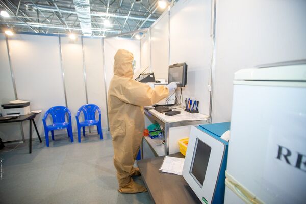 Centrul de triere din Chișinău: 30 de persoane internate – două în stare gravă - Sputnik Moldova