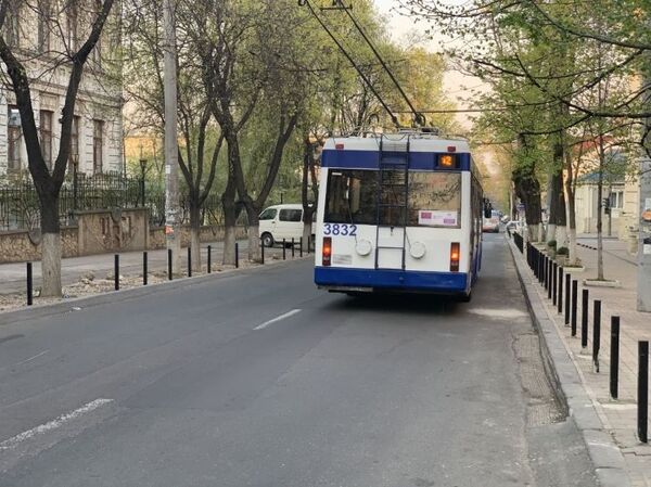 Important pentru șoferi: Un nou regim de parcare pe străzile Capitalei Important pentru șoferi: Un nou regim de parcare pe străzile Capitalei - Sputnik Moldova