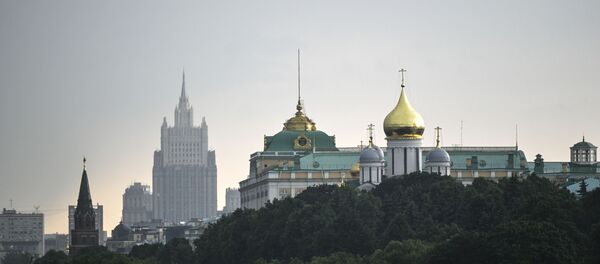 Кремль и здание МИД - Sputnik Молдова