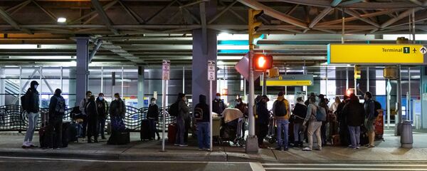 Российские туристы вылетели из Нью-Йорка в Москву - Sputnik Moldova