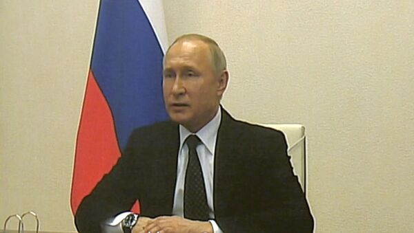 Владимир Путин объявил о переносе празднования 9 Мая - Sputnik Молдова