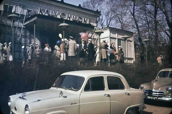 Празднование Ваппу 1 мая в Финляндии, 1950 год - Sputnik Moldova-România