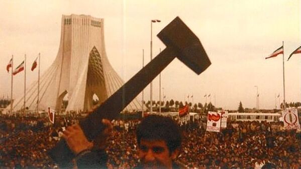 Празднование 1 мая в Тегеране, 1979 год - Sputnik Молдова