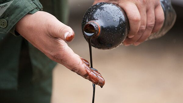 Нефть, архивное фото - Sputnik Moldova