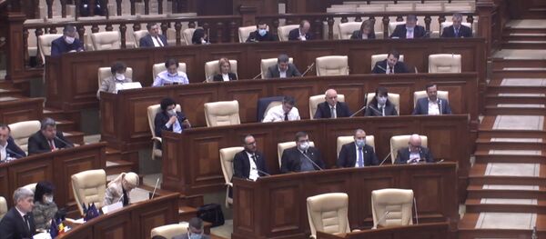 Судьба российского кредита: депутаты утвердили, КС приостановил - Sputnik Молдова