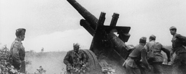 Кадр из фильма Самый жаркий месяц Кадр из фильма Самый жаркий месяц - Sputnik Молдова