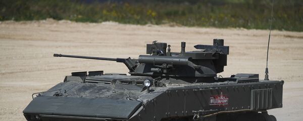 Бронетранспортер (БТР) на колесной платформе Бумеранг - Sputnik Moldova