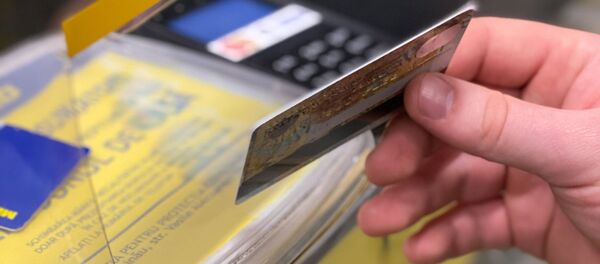 A crescut numărul celor care fac achitări cu cardul - Sputnik Молдова