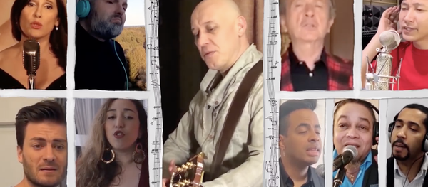 Песня Темная ночь в исполнении Дениса Майданова и участников фестиваля Дорога на Ялту - Sputnik Молдова